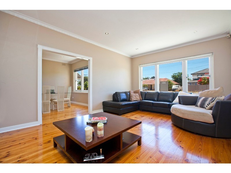 61 Jetty Street, Grange SA 5022