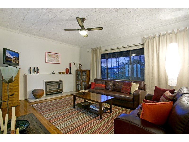 2 Ernest Street, Taperoo SA 5017