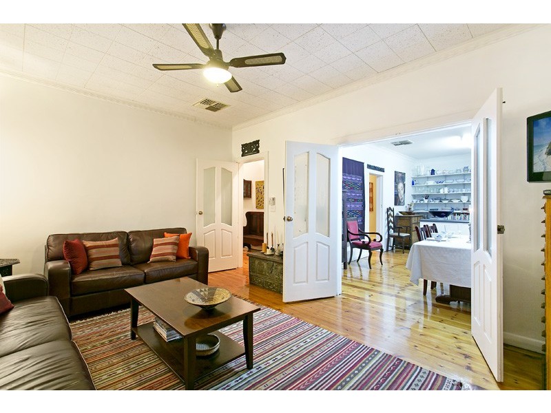 2 Ernest Street, Taperoo SA 5017