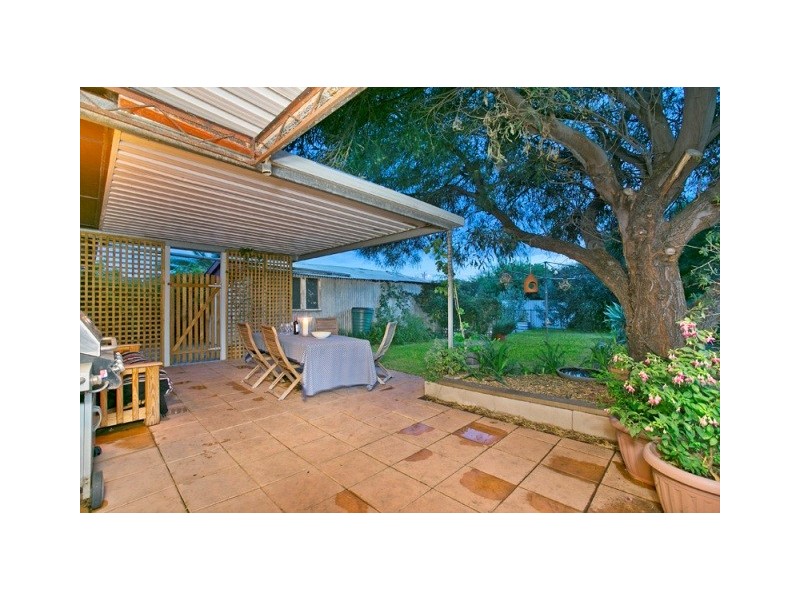 2 Ernest Street, Taperoo SA 5017