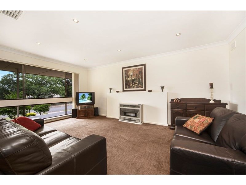 8 Katarama Road, Fairview Park SA 5126