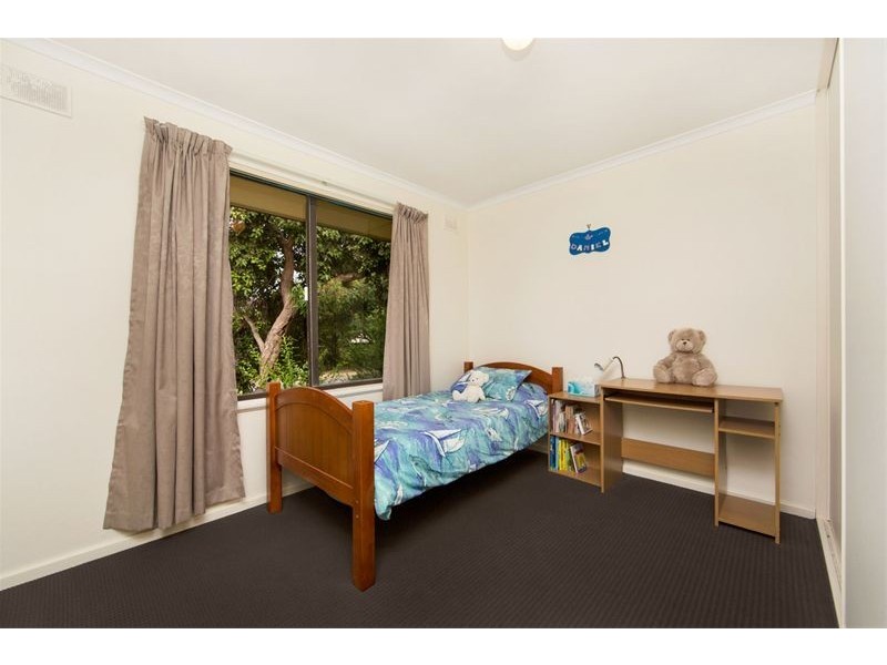 8 Katarama Road, Fairview Park SA 5126