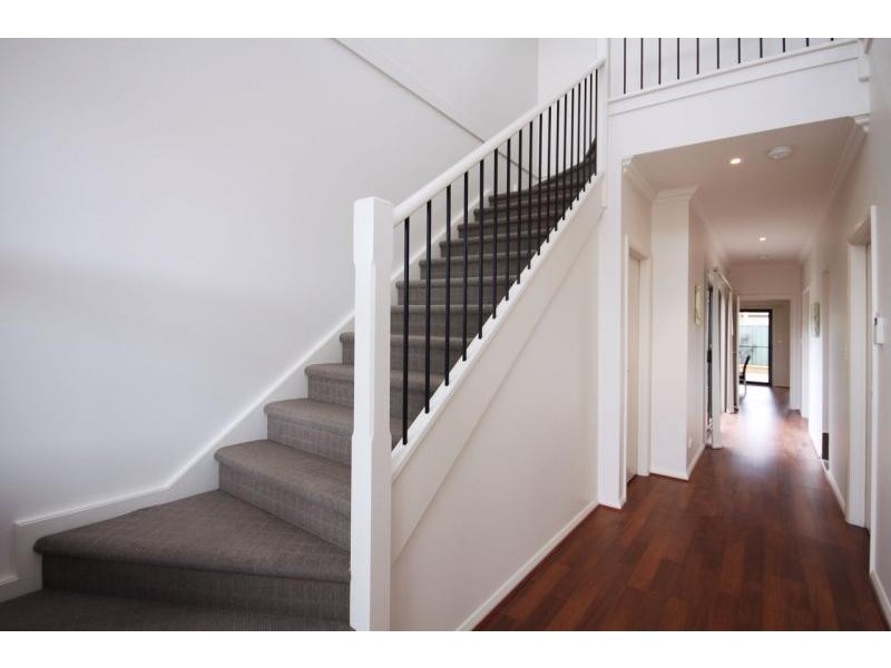 78 Shoalhaven Circuit, Mawson Lakes SA 5095