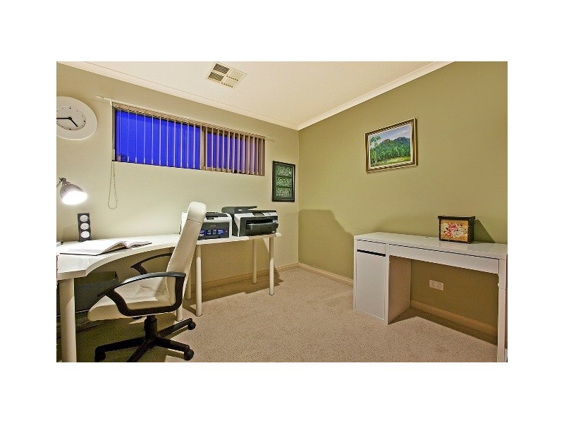 1/8 Coral Way, North Haven SA 5018