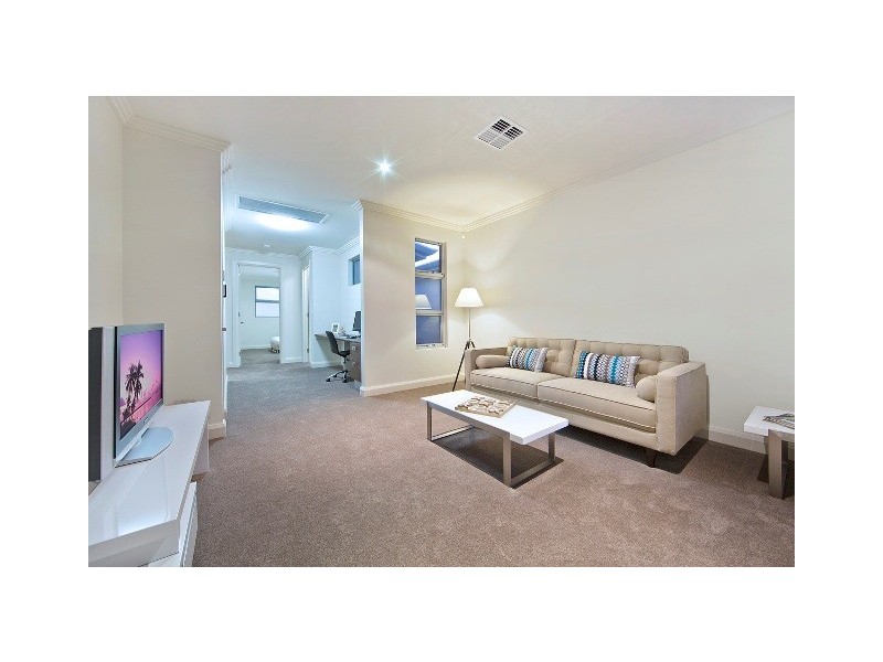 9A Lexington Road, Henley Beach South SA 5022