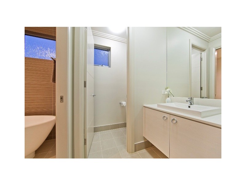 9A Lexington Road, Henley Beach South SA 5022