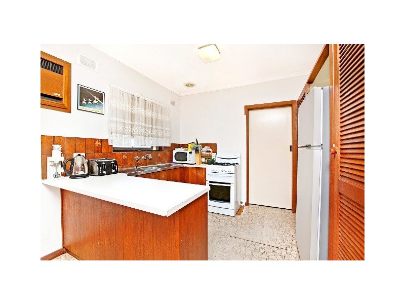 101 Warri Parri Drive, Flagstaff Hill SA 5159