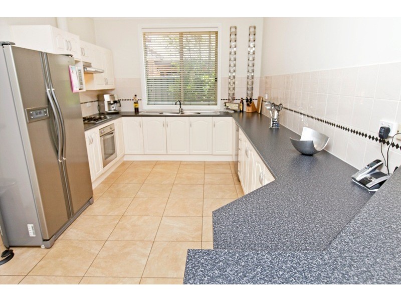 19 Weatherstone Crescent, Mawson Lakes SA 5095