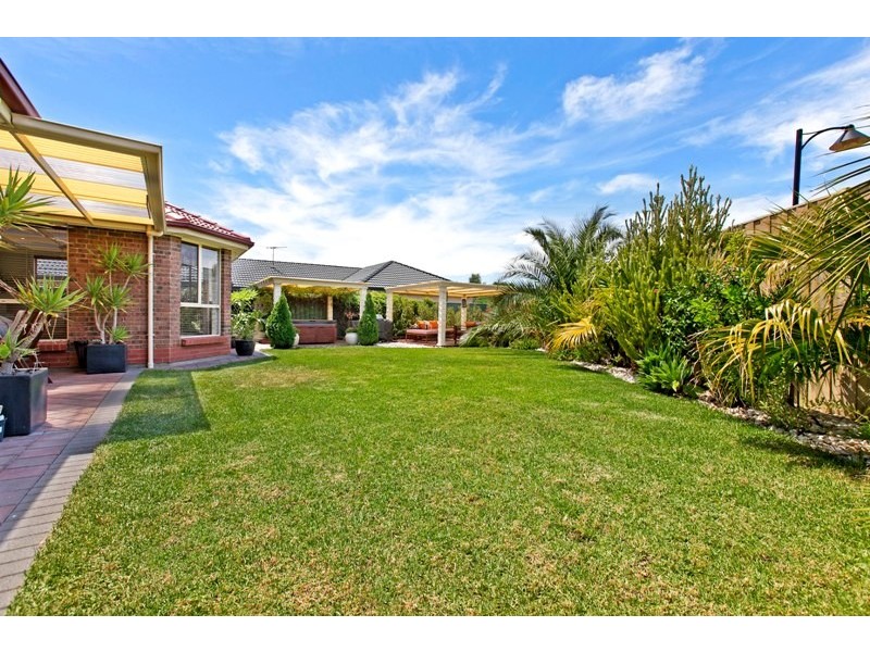 19 Weatherstone Crescent, Mawson Lakes SA 5095