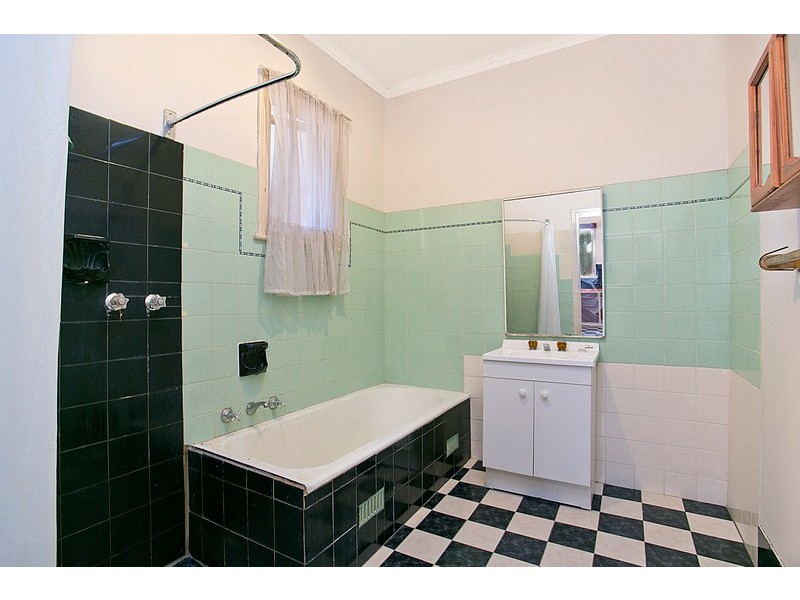 26 Cowra Street, Mile End SA 5031