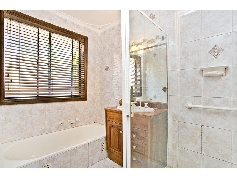 12 McEwin Avenue, Redwood Park SA 5097