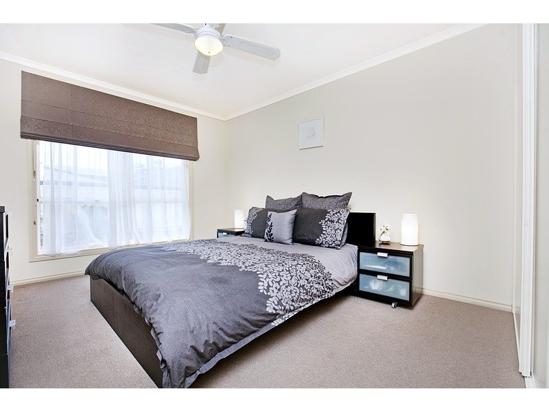 2/36 Wheatsheaf Road, Morphett Vale SA 5162