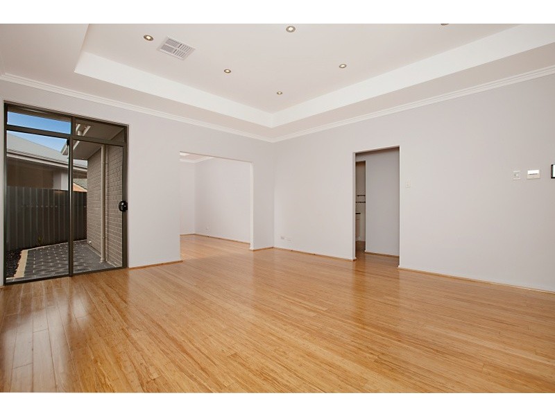 2 Woodhead Street, West Beach SA 5024