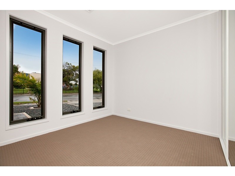2 Woodhead Street, West Beach SA 5024