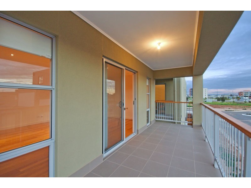 30 Victoria Parade, Mawson Lakes SA 5095