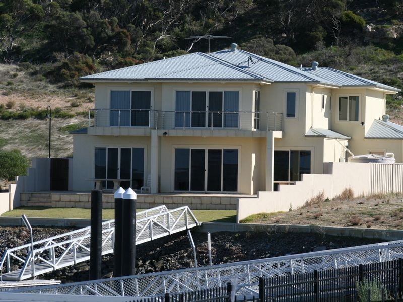 30 Marina Drive, Port Vincent SA 5581