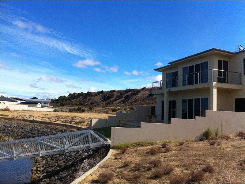 30 Marina Drive, Port Vincent SA 5581