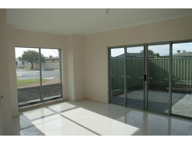 2C Manoora Street, Greenacres SA 5086