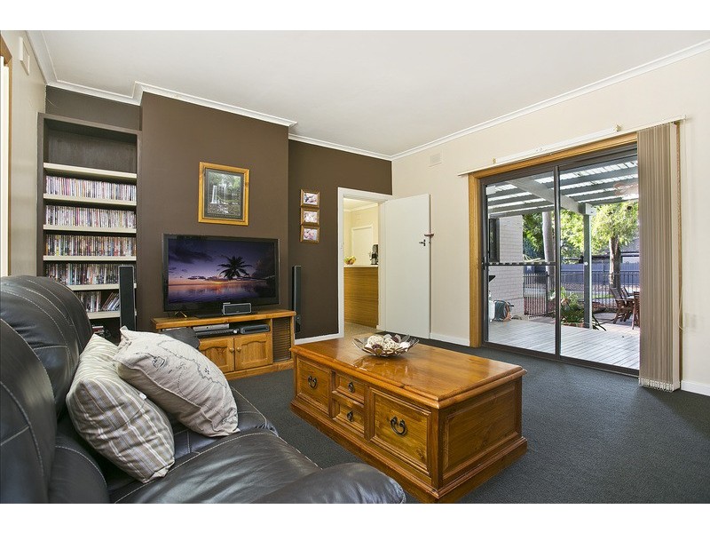 13 Chaddenwick Road, Elizabeth Vale SA 5112