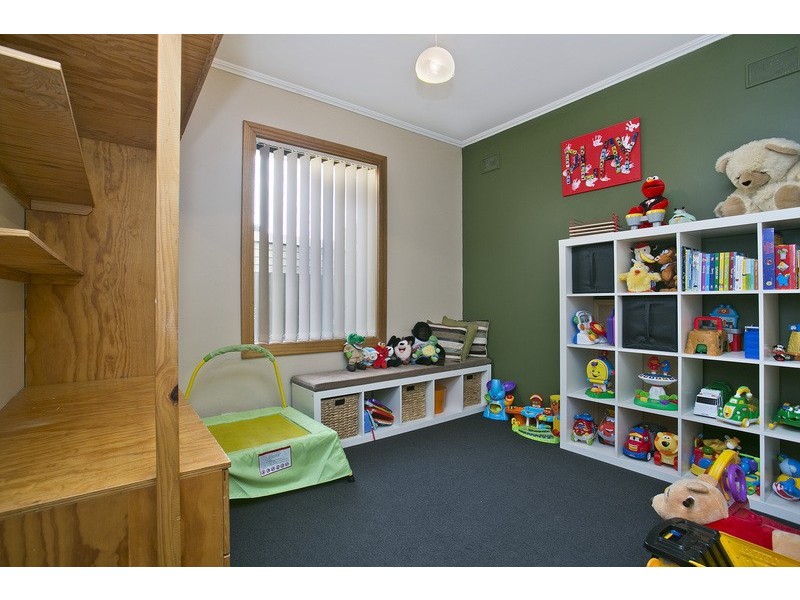 13 Chaddenwick Road, Elizabeth Vale SA 5112