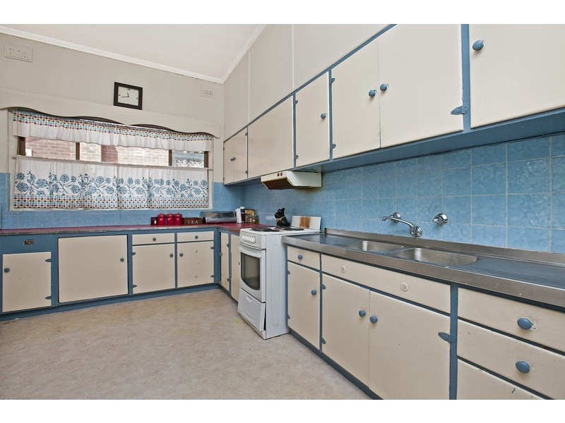 24  Aberfeldy Avenue, Woodville SA 5011