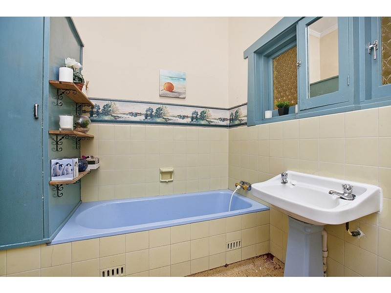 24  Aberfeldy Avenue, Woodville SA 5011