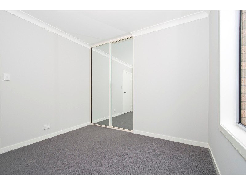 1/68  White Crescent, Seacombe Gardens SA 5047