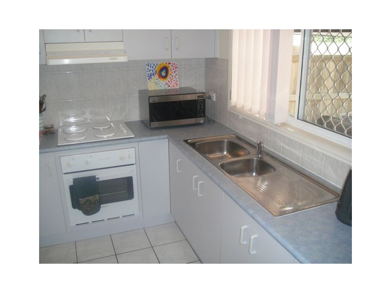 122 JOHNSON ROAD, Hillcrest QLD 4118