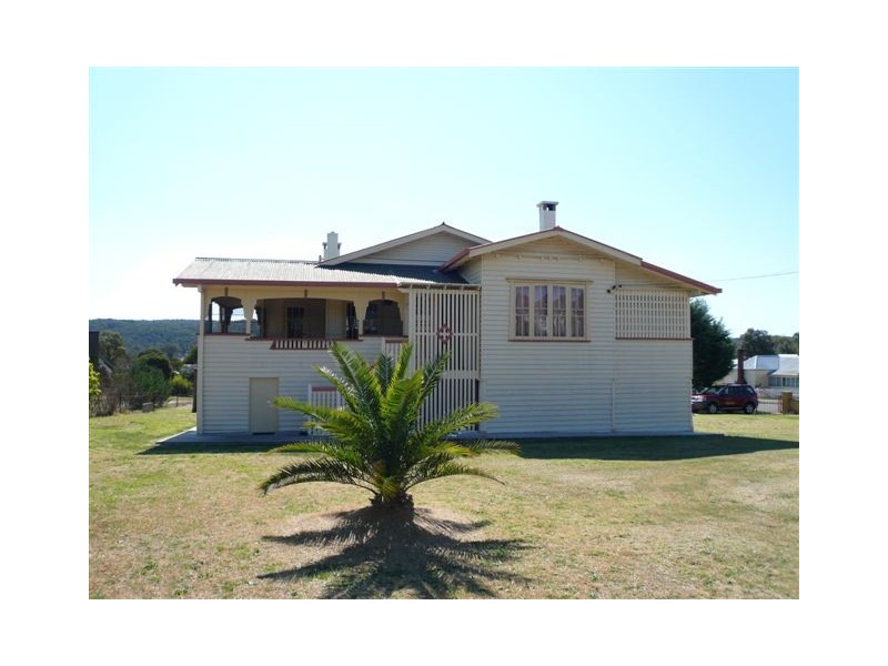 88 High Street, Stanthorpe QLD 4380