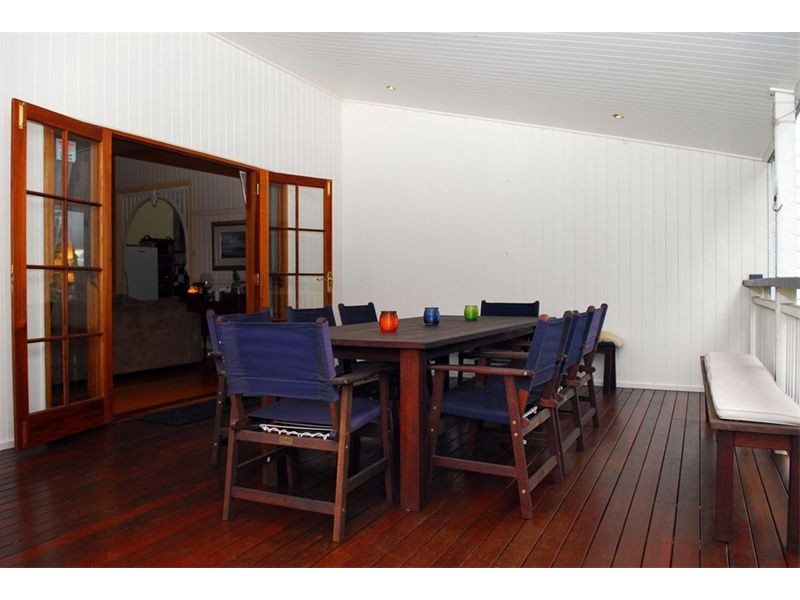 25 Thurso Street, North Booval QLD 4304
