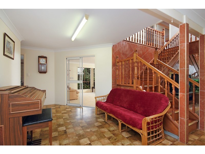 30 Gartford Street, Robertson QLD 4109