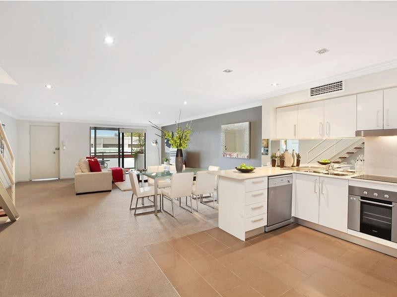 15/26 McElhone St, Woolloomooloo NSW 2011