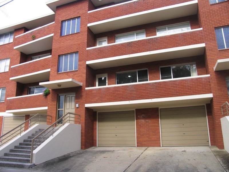 2/56 Mount Street, Coogee NSW 2034