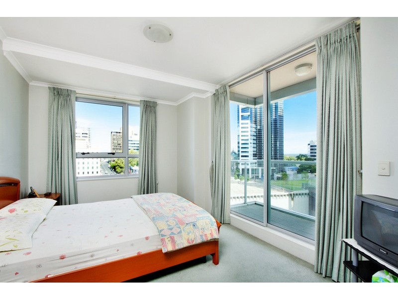 919/2A Help Street, Chatswood NSW 2067