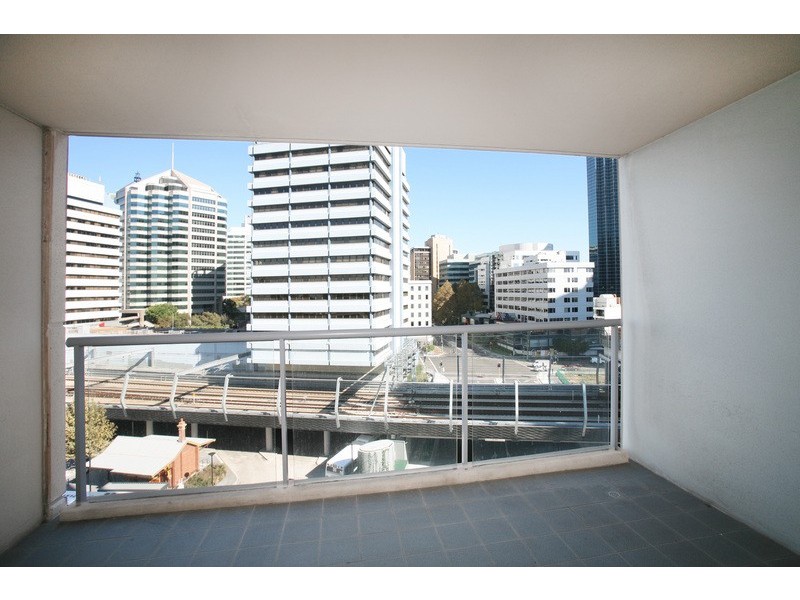 915/2a Help Street, Chatswood NSW 2067