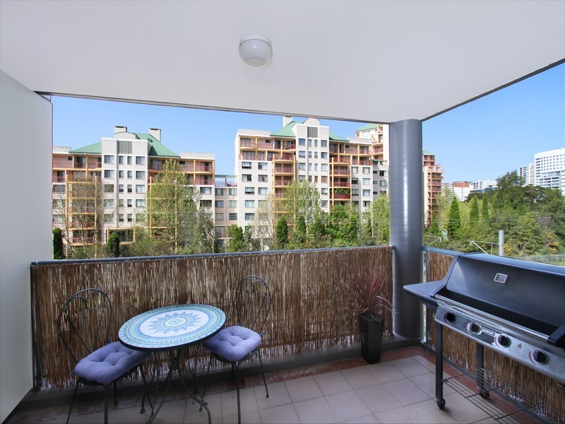 Tower A 17/19-23 Herbert, St Leonards NSW 2065