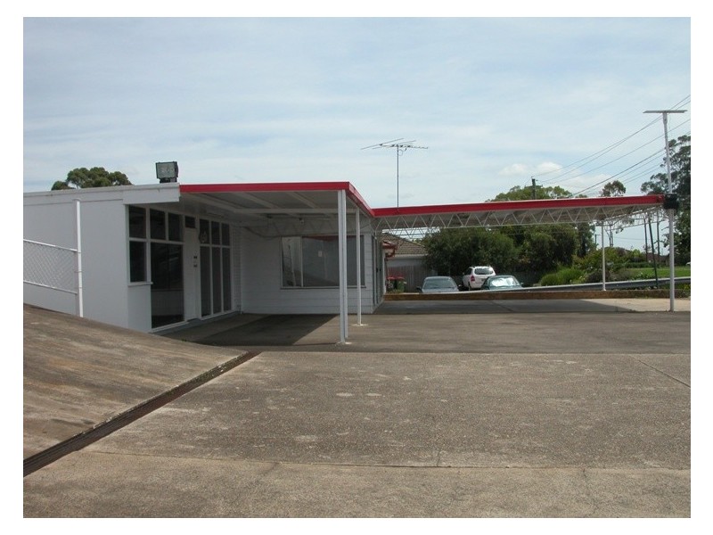 1 IRONBARK AVE, Camden NSW 2570