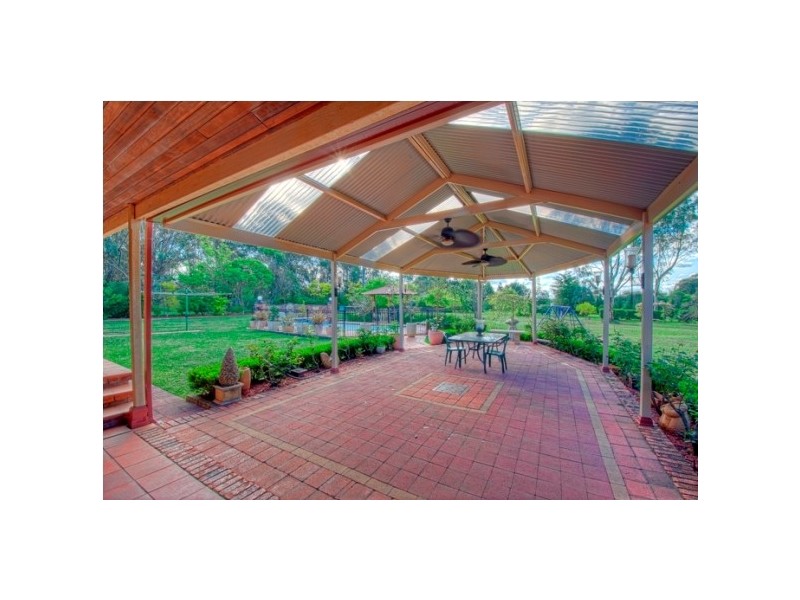 8 Goodsir Close, Rossmore NSW 2557