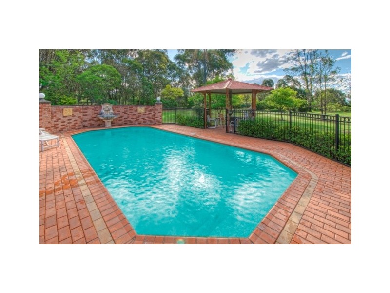 8 Goodsir Close, Rossmore NSW 2557