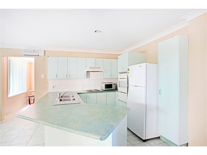7 Smith Place, Mount Annan NSW 2567