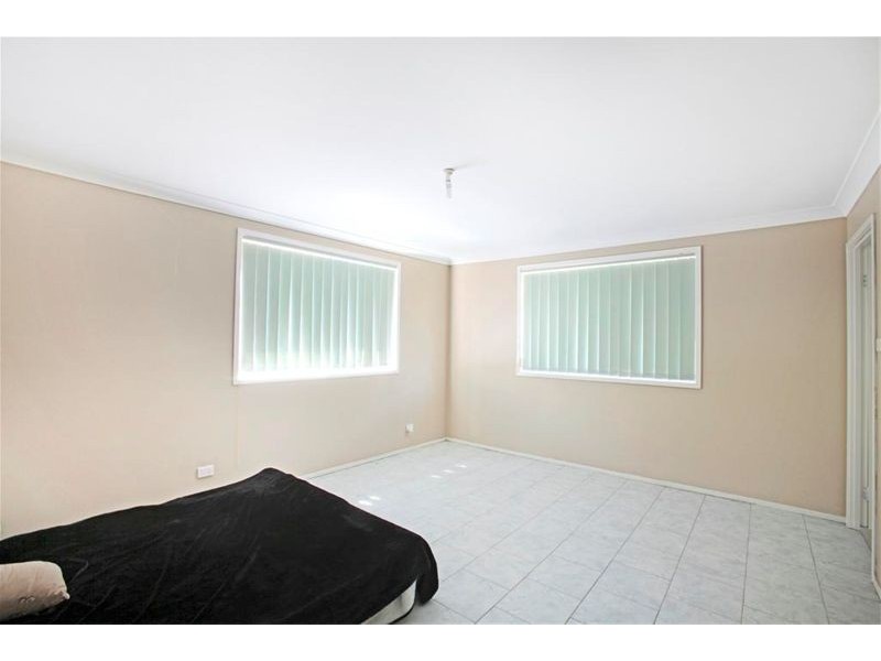 7 Smith Place, Mount Annan NSW 2567