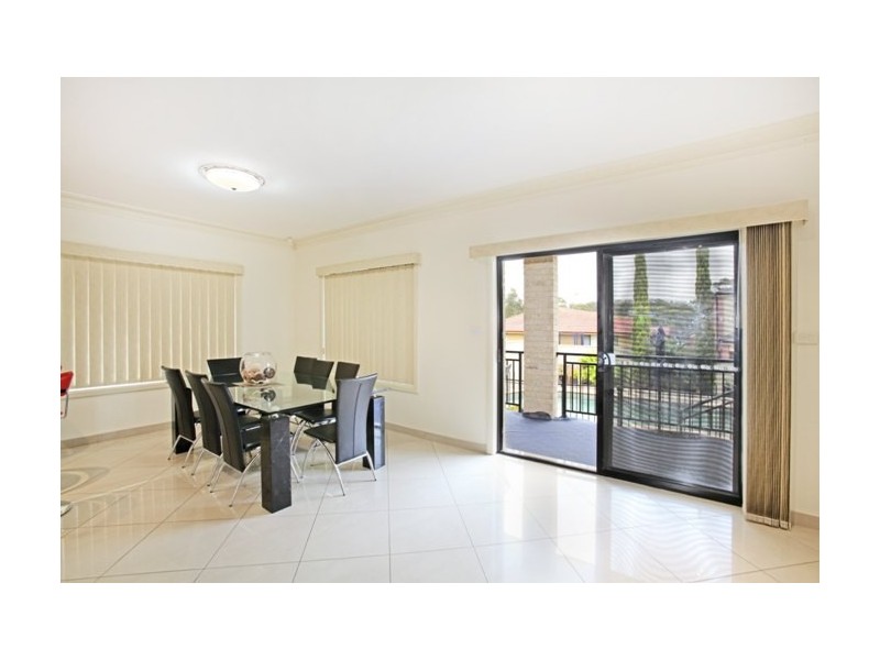 12 Garling Avenue, West Hoxton NSW 2171