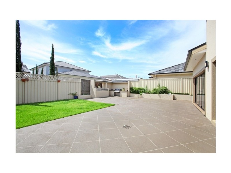 48 Oatley Circuit, Harrington Park NSW 2567