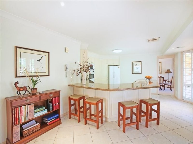 10 Aberfoyle Place, Grasmere NSW 2570
