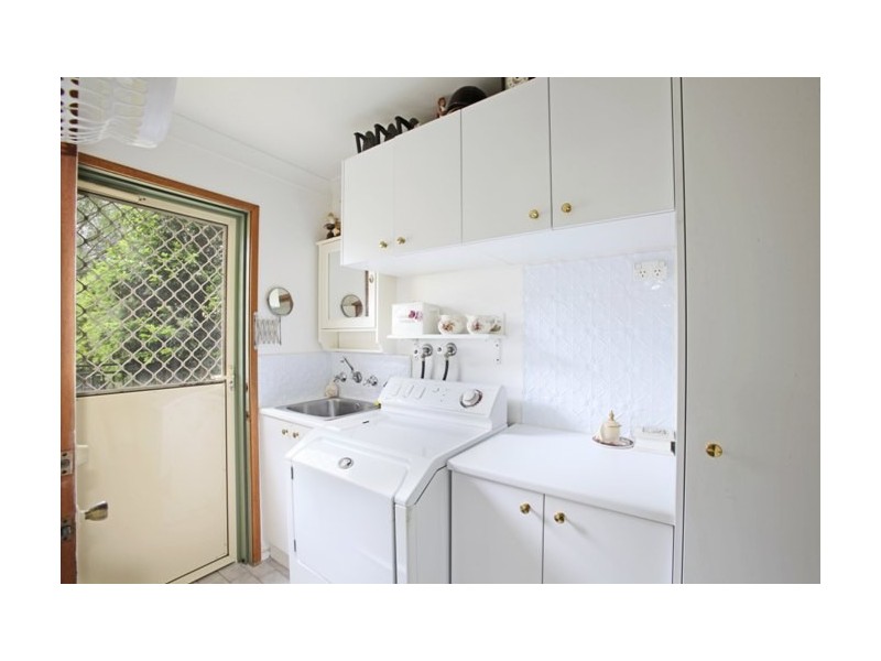 6 Watting Street, Abbotsbury NSW 2176