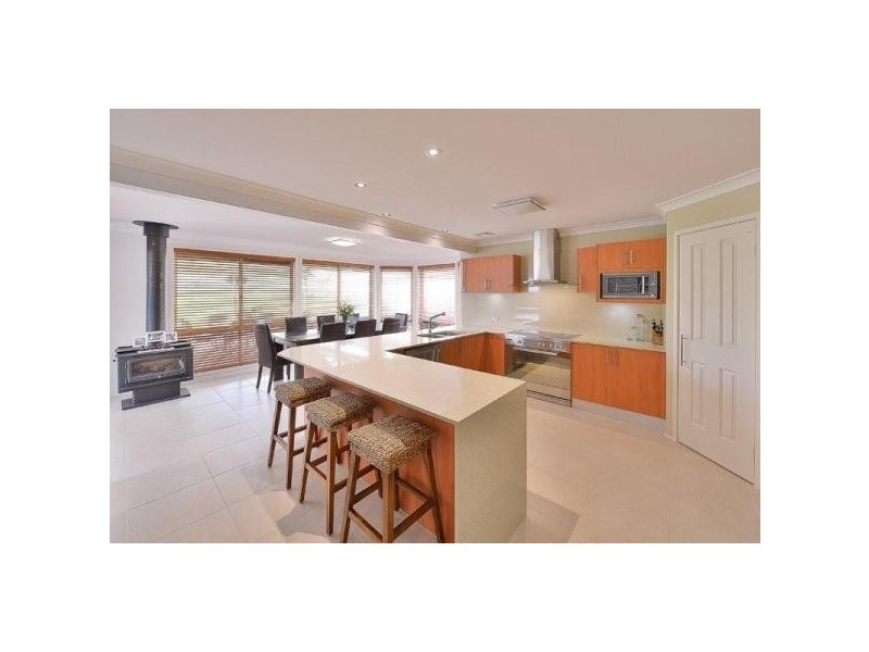 6 Rixon Road, Appin NSW 2560