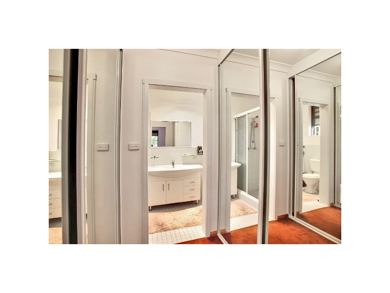 75 Kelvin Park Drive, Bringelly NSW 2556