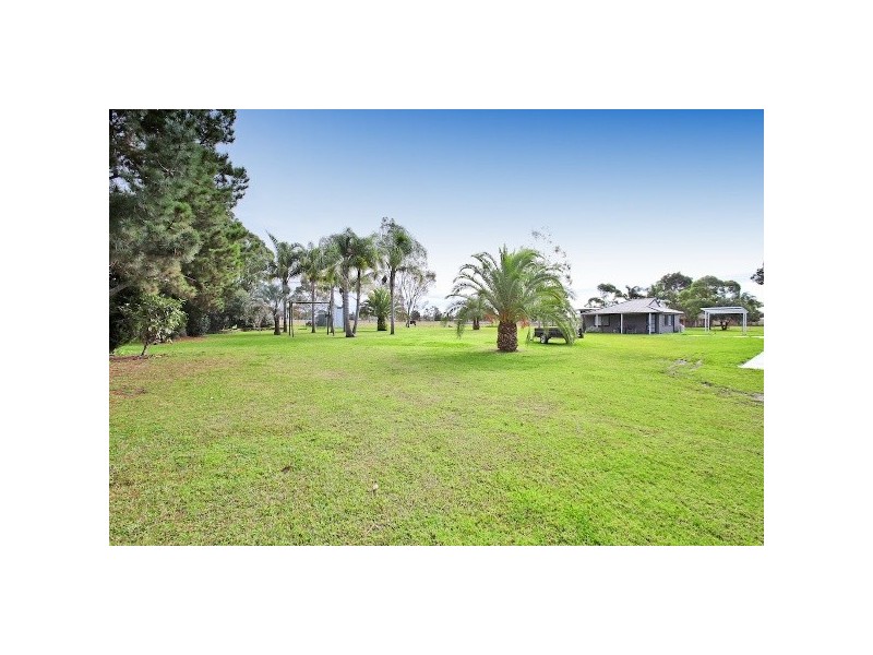 75 Kelvin Park Drive, Bringelly NSW 2556