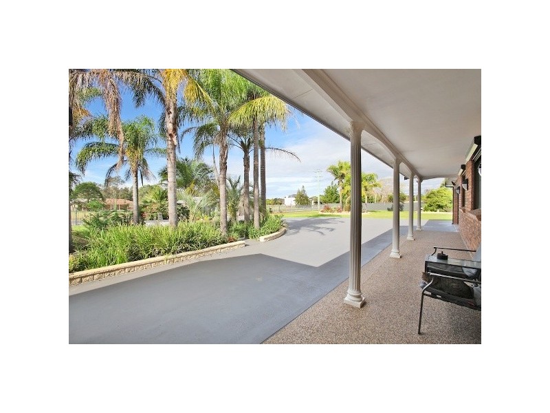 75 Kelvin Park Drive, Bringelly NSW 2556