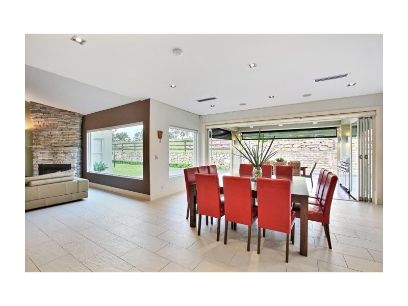 9 The Glade, Kirkham NSW 2570
